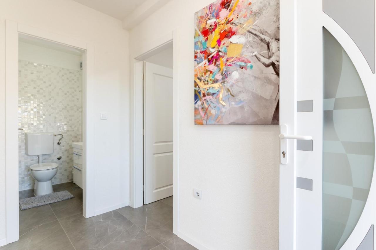 Apartment Vuletin Kaštela Kültér fotó