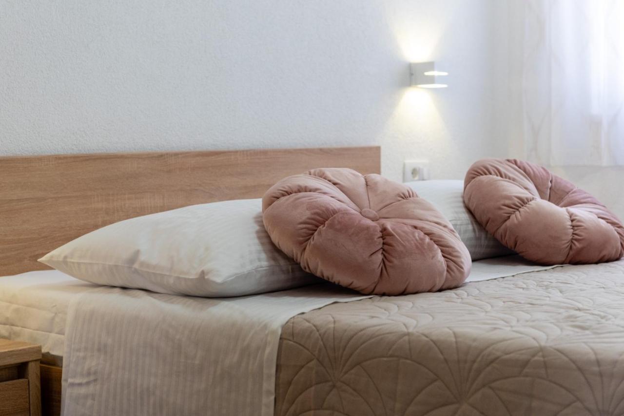 Apartment Vuletin Kaštela Kültér fotó